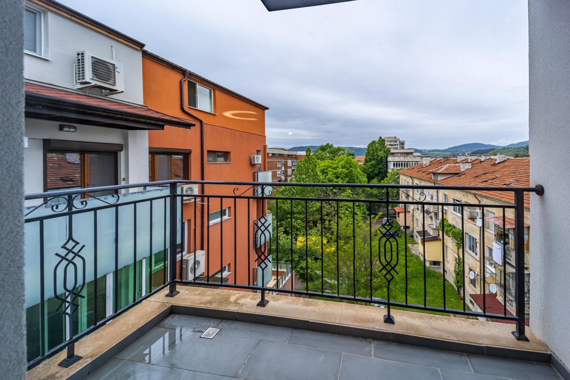 City Center Apartments Kŭrdzhali Dış mekan fotoğraf
